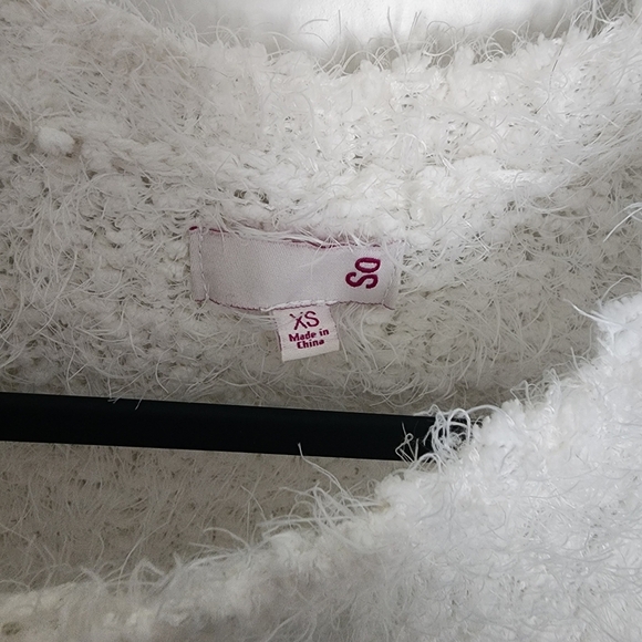 SO Women's White Eyelash Fuzzy Sweater - Size XS - Picture 3 of 5